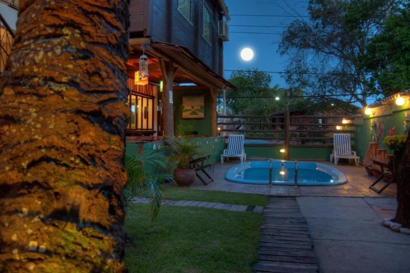 Hotel Pe-na-estrada
